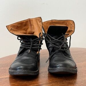 Fiorentini & Baker black leather lace up boots size 8 US